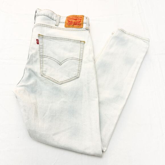 Levi's Men's Skinny Taper Light Wash Denim Jeans Zip Fly Size 38 x 30 - Picture 9 of 9